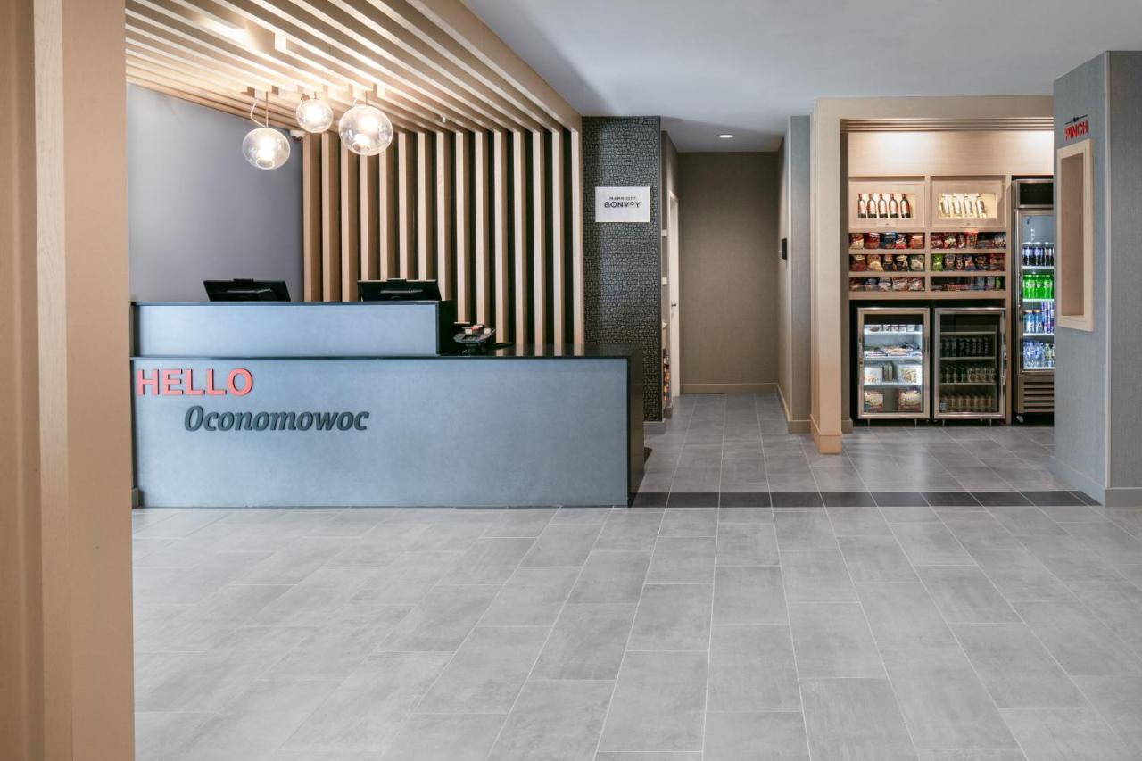 Towneplace Suites By Marriott Oconomowoc Eksteriør bilde