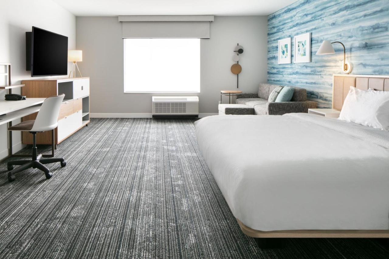 Towneplace Suites By Marriott Oconomowoc Eksteriør bilde